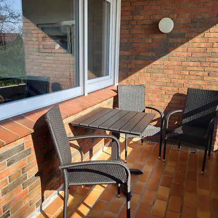 Apartment Deichstraße 15 W 14 *